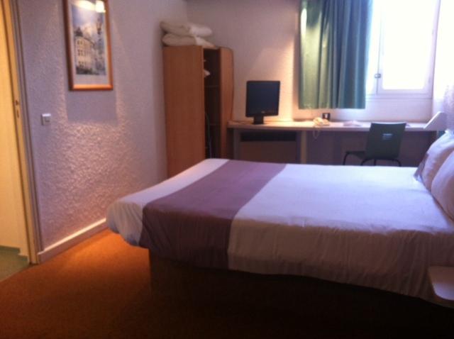 Ibis Rambouillet Hotel Room photo