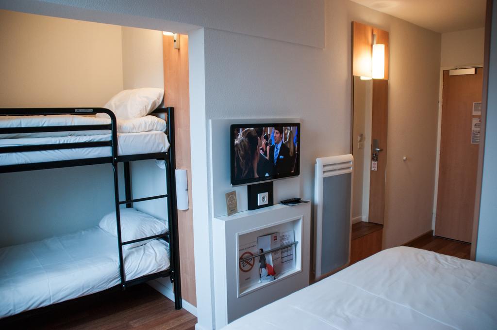 Ibis Rambouillet Hotel Exterior photo